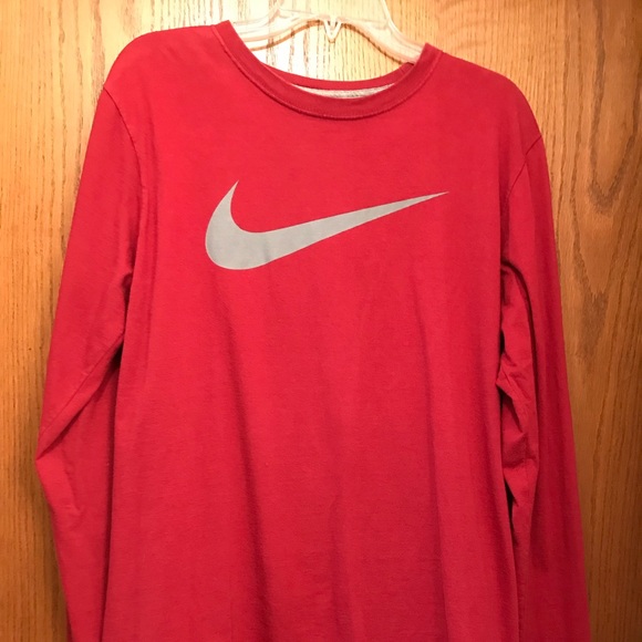 Nike Other - EUC  Men’s Nike long sleeve Tee - Medium